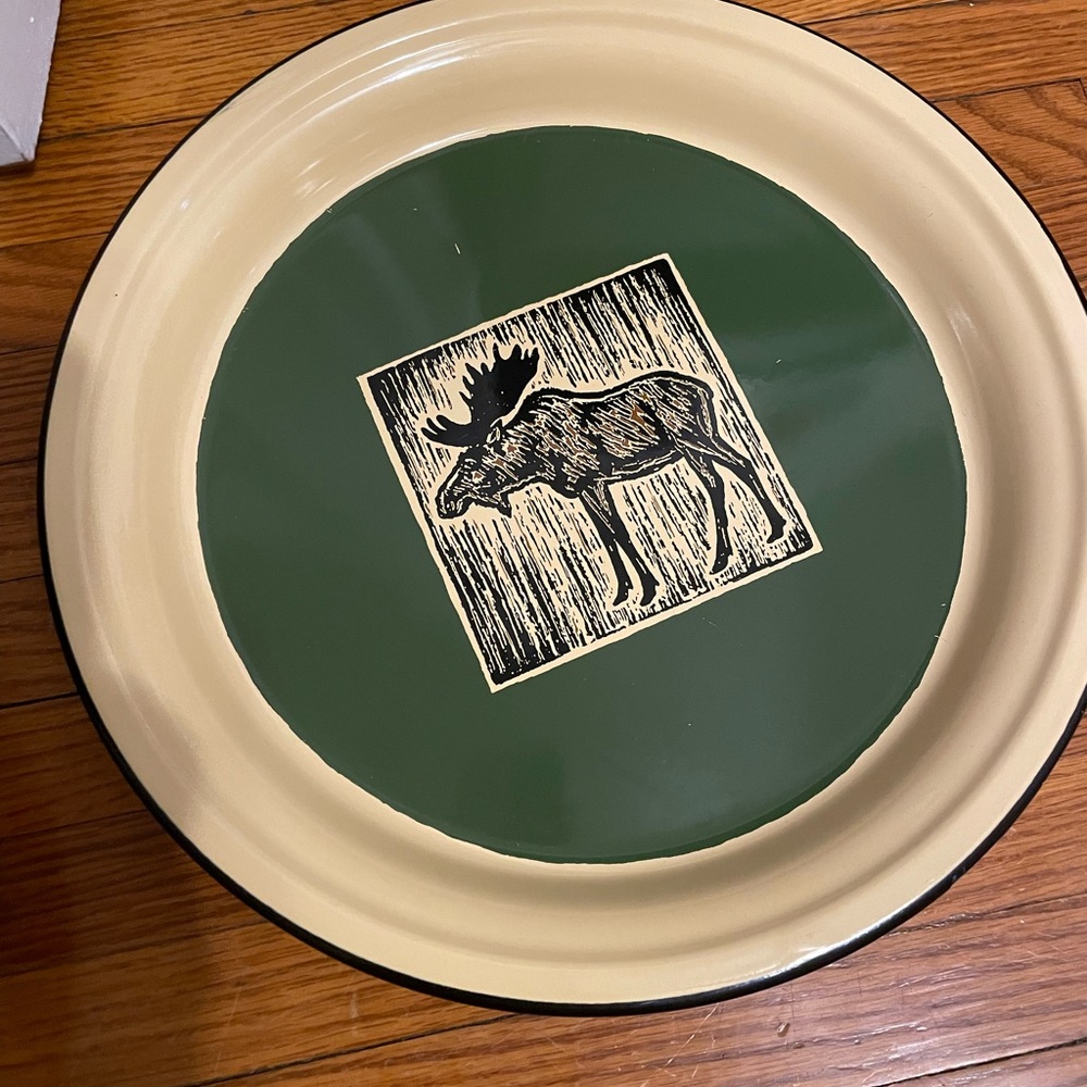 Metal serving platter
